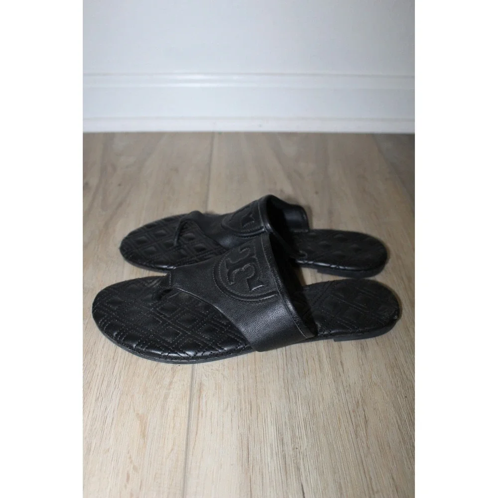 Tory Burch Fleming Black Quilted Leather Thong Sandals Logo Flats 5595 B18 7M
